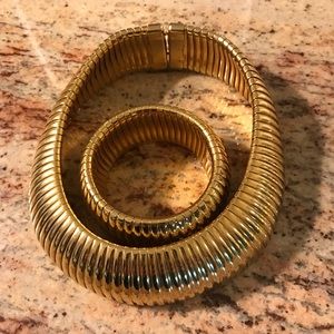 Vintage Matching Gold-Colored Metal Necklace and Bracelet